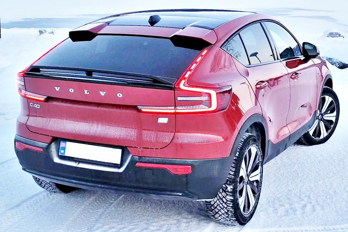 볼보 C40 Instagram Volvo_Kristian.jpg