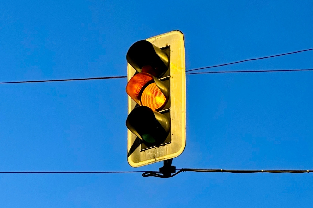 yellow-light2.jpg