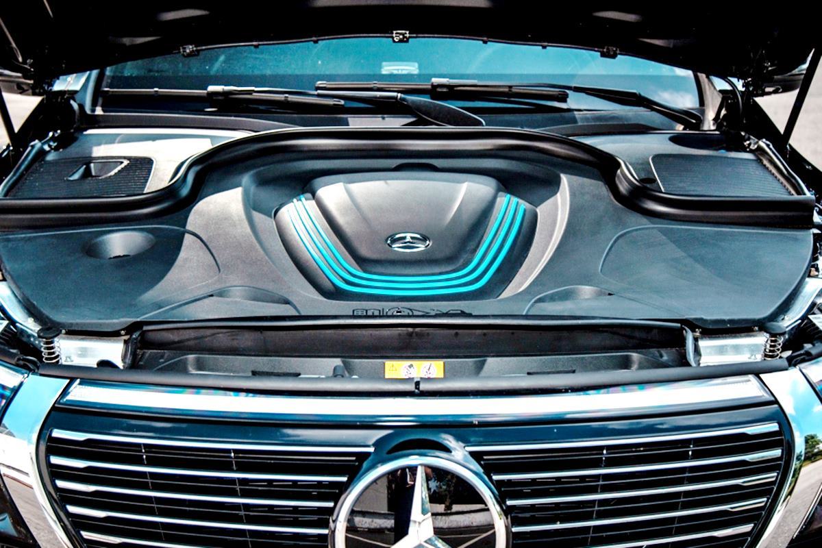 메르세데스 벤츠 EQC 엔진룸 EVPOST.jpg