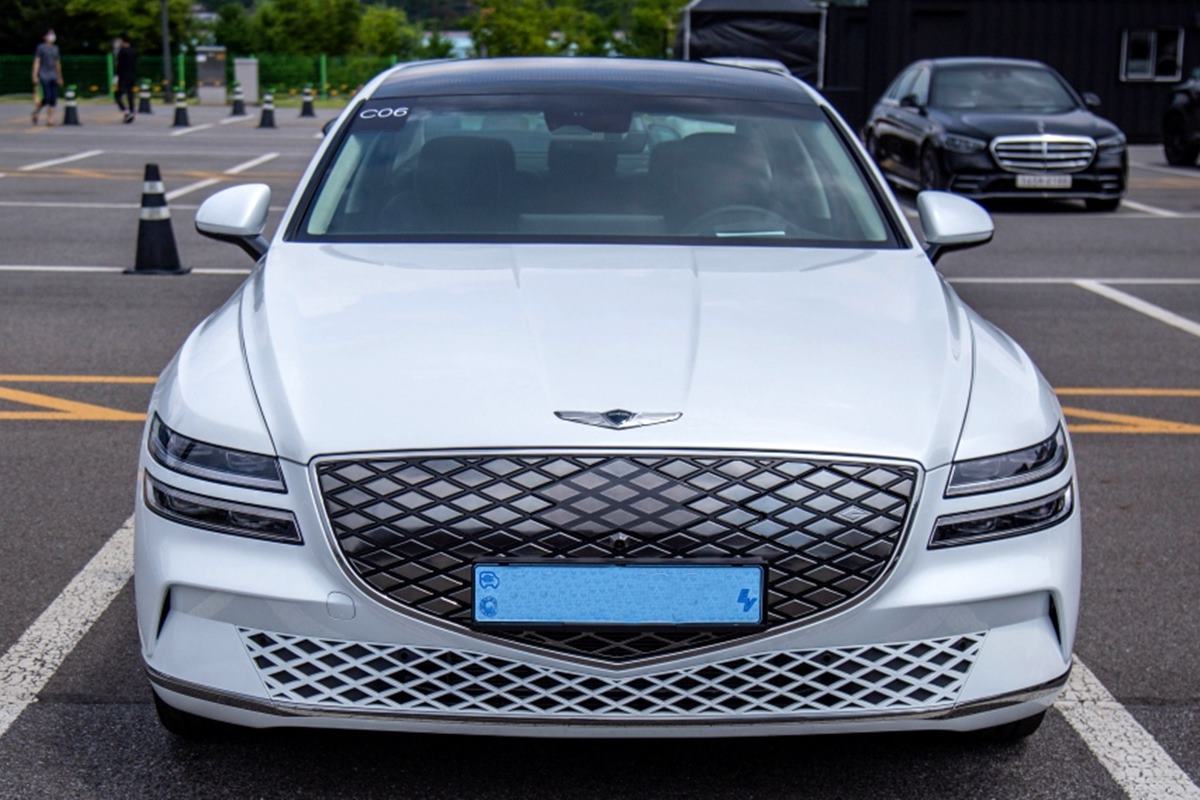 EV포스트 제네시스 G80 일렉트리파이드.jpg