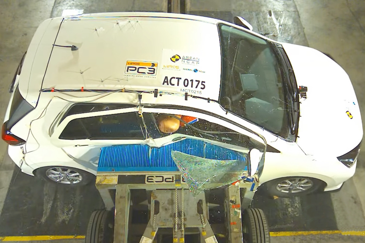 3_페로두아 아지아 측면 충돌 테스트_유튜브 채널 'ASEAN NCAP'.jpg