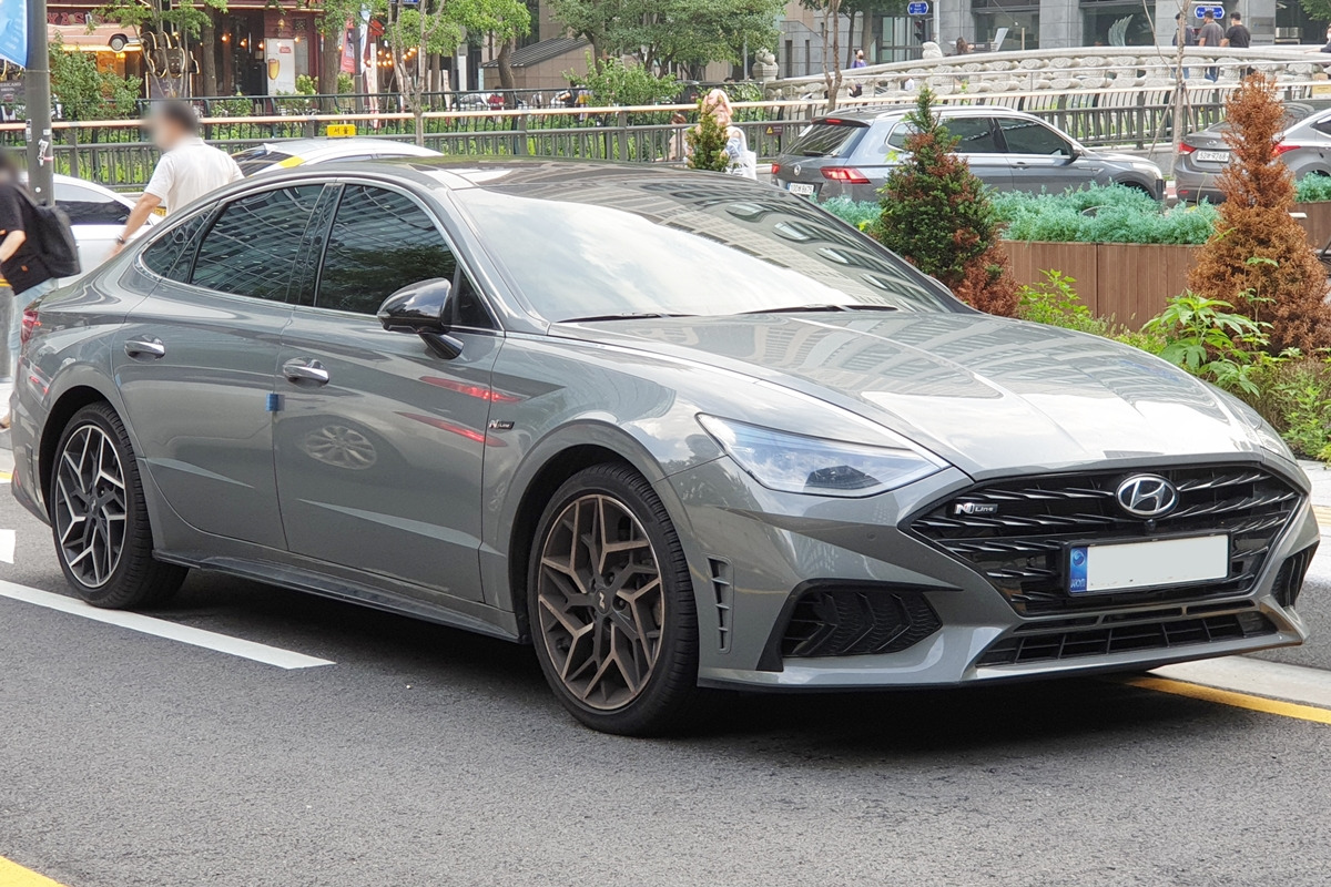 9_현대 쏘나타 N 라인_Wikipedia.jpg