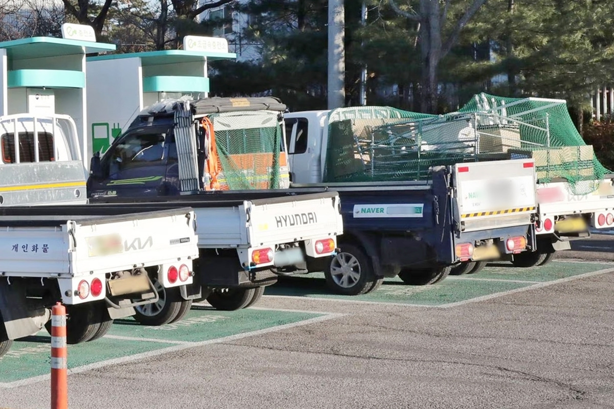 4_전기차 충전소 만차_온라인 커뮤니티.jpg