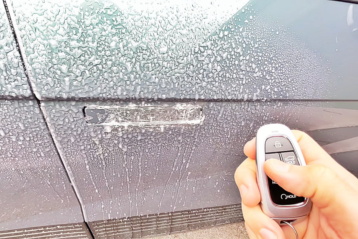 0_현대 아이오닉 5 오토플러시 도어핸들_유튜브 채널 'The Ioniq Guy'.jpg