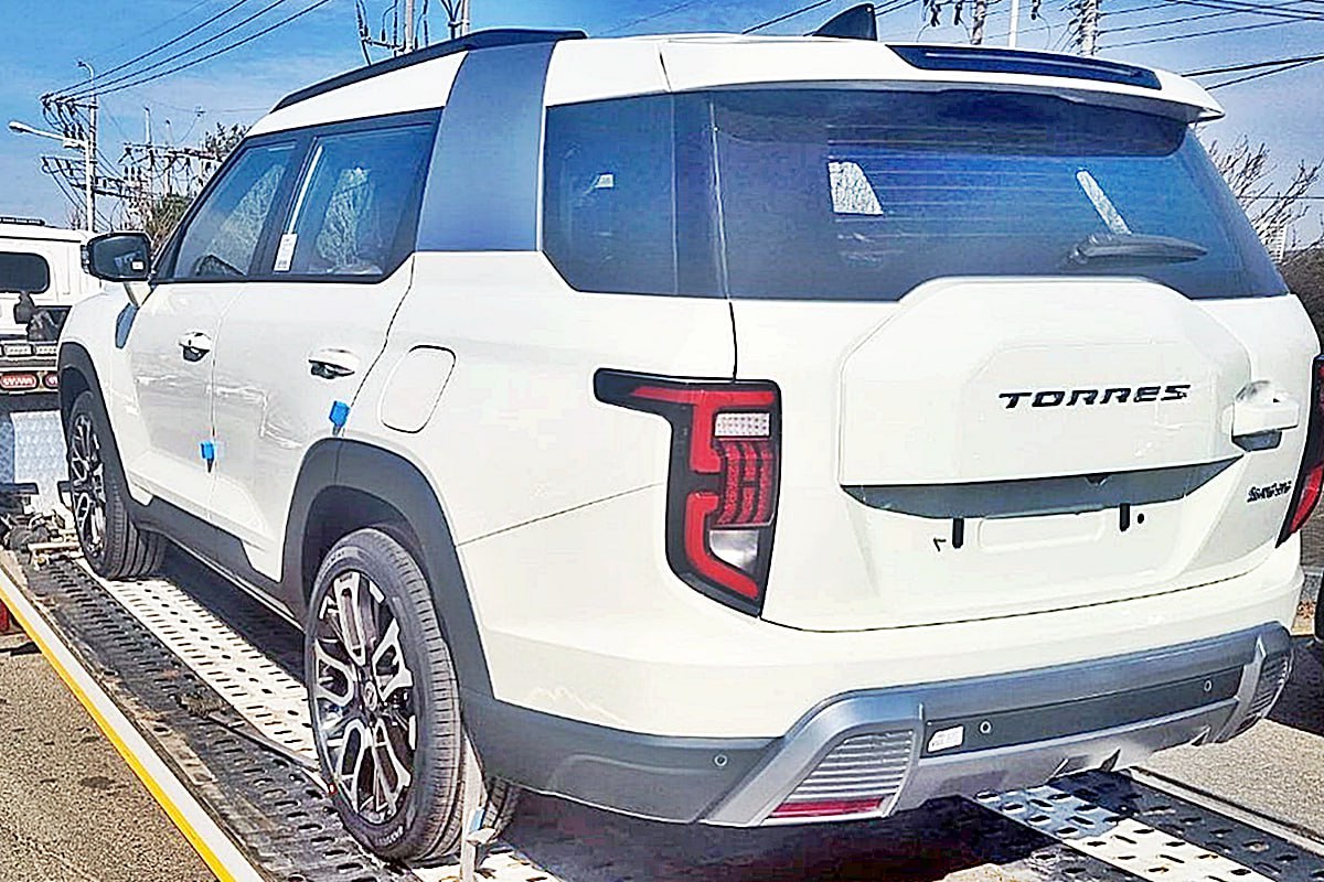 0_쌍용 토레스.jpg