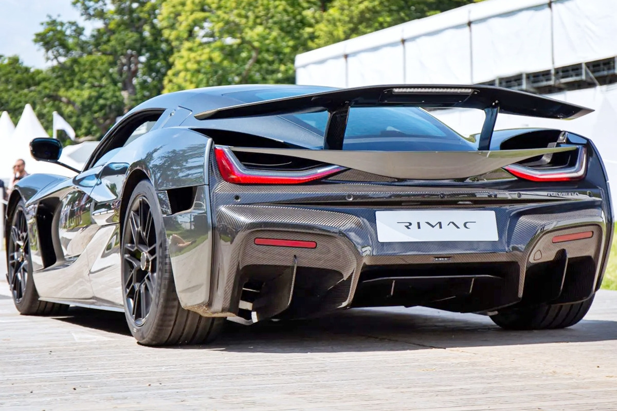 4_리막 네베라_Motor Biscuit.jpg