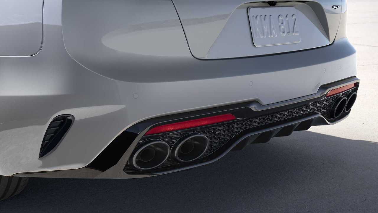 2022-kia-stinger-scorpion-special-edition-exhaust.jpg