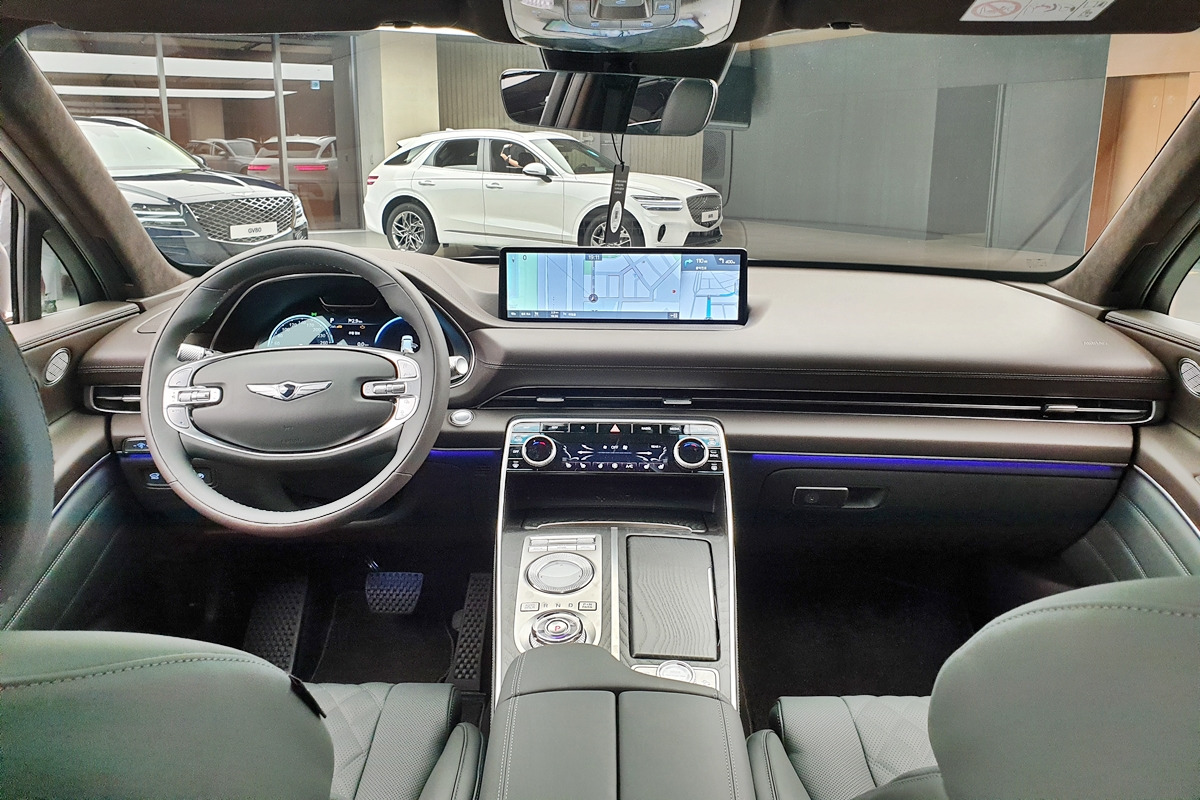 3_제네시스 GV80 인테리어_Wikipedia.jpg