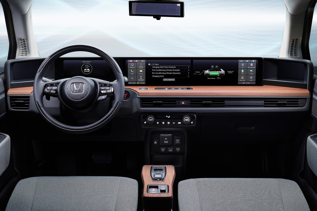 Honda-e_Concept-2019-1280-7595bcdd8ff9b35906570a99b0d09d6887.jpg