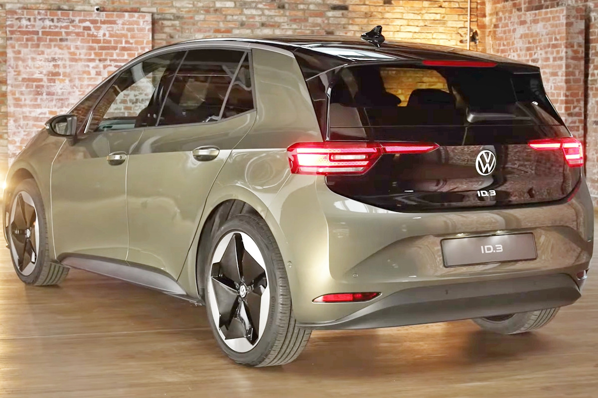 2_폭스바겐 ID.3 페이스리프트_유튜브 채널 'crospotter13'.jpg