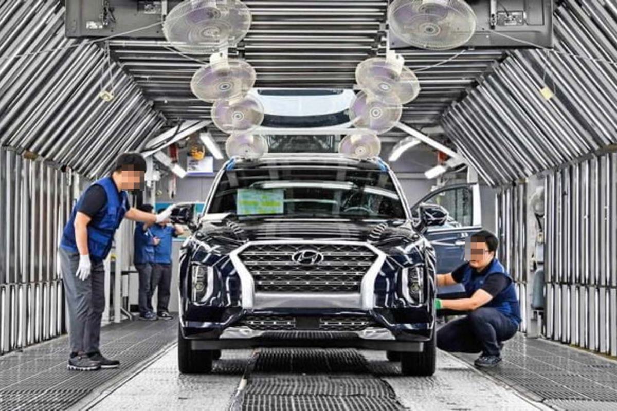 조립 중인 팰리세이드 한국경제.jpg