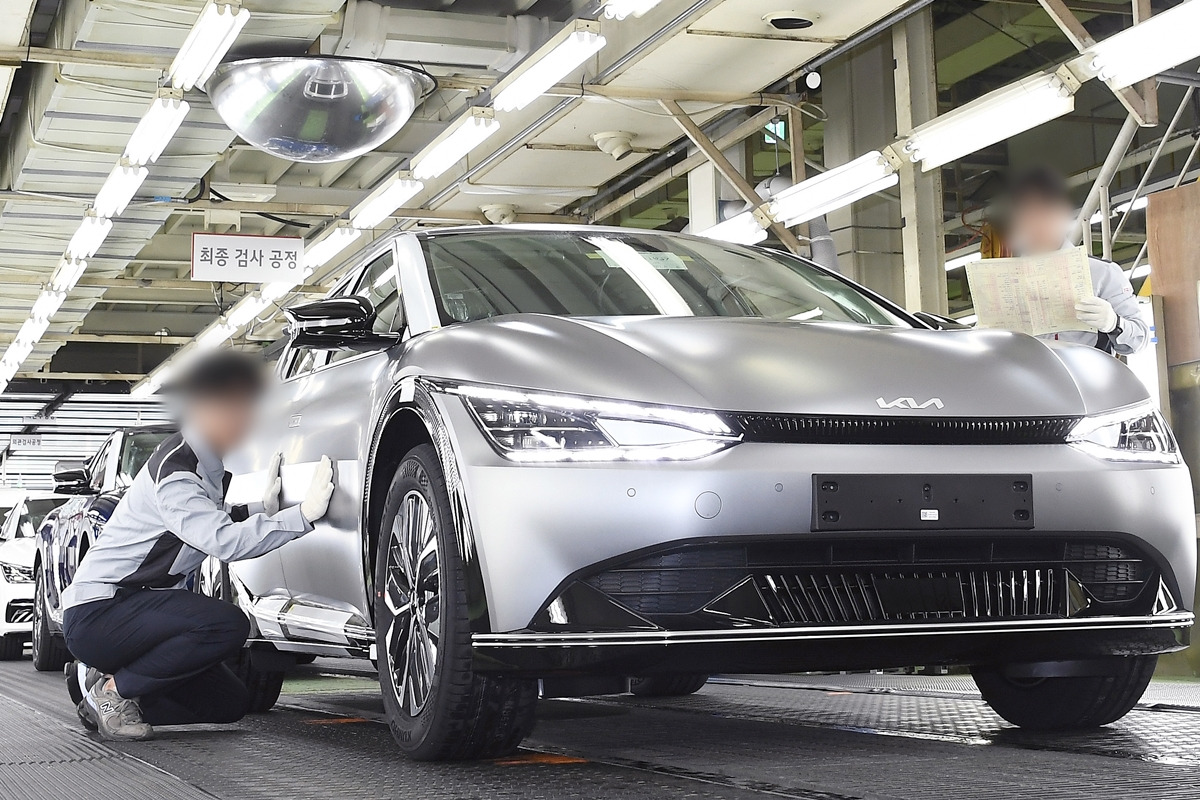 2_기아 EV6 생산 라인_현대차그룹.jpg