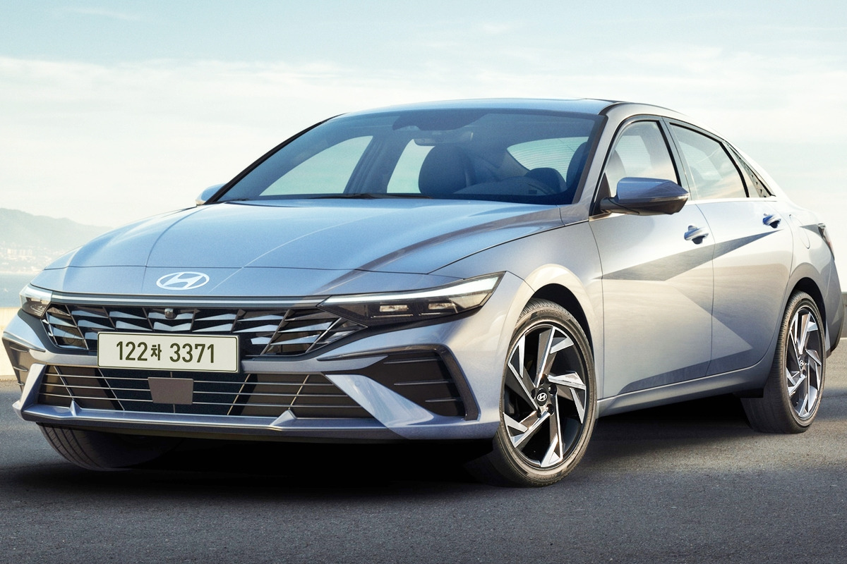 1_현대 아반떼 페이스리프트.jpg