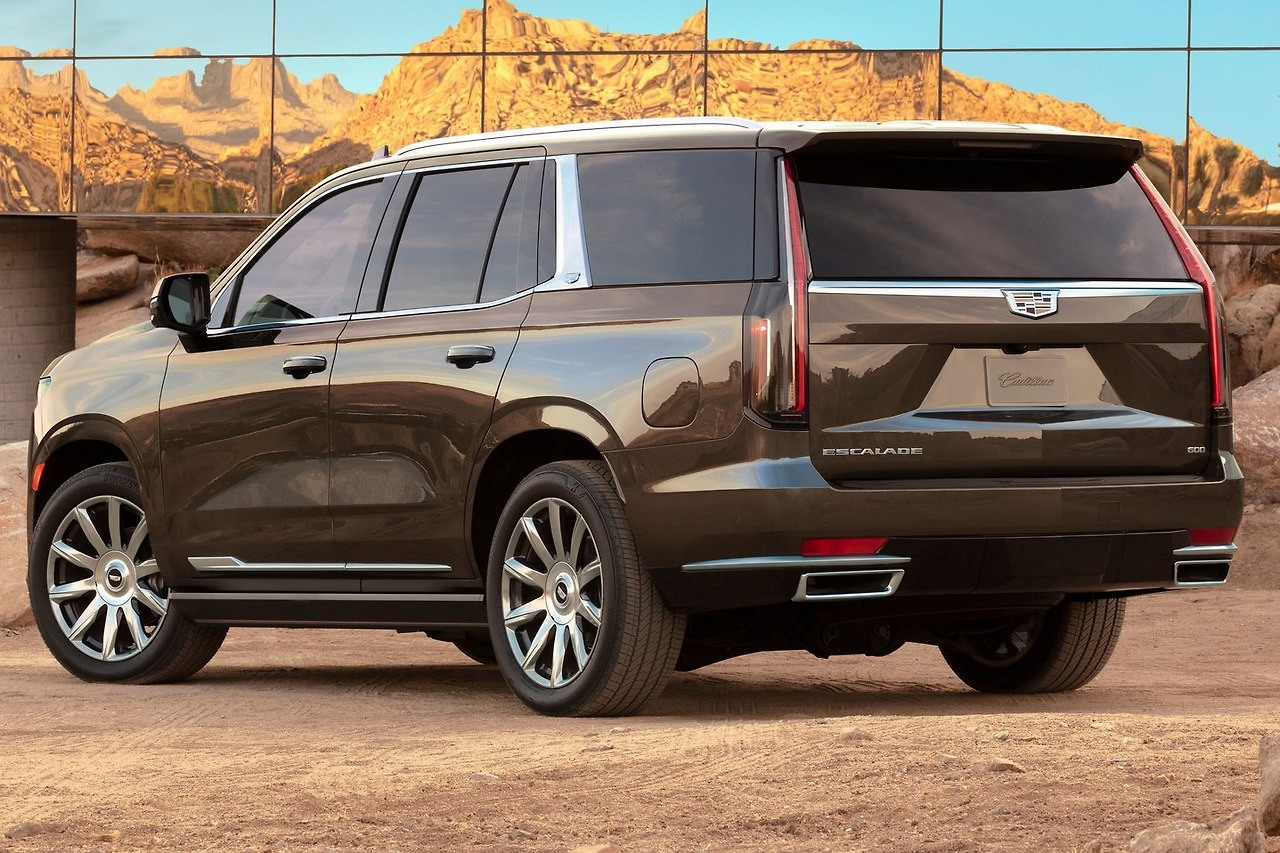 Cadillac-Escalade-2021-1600-0f.jpg
