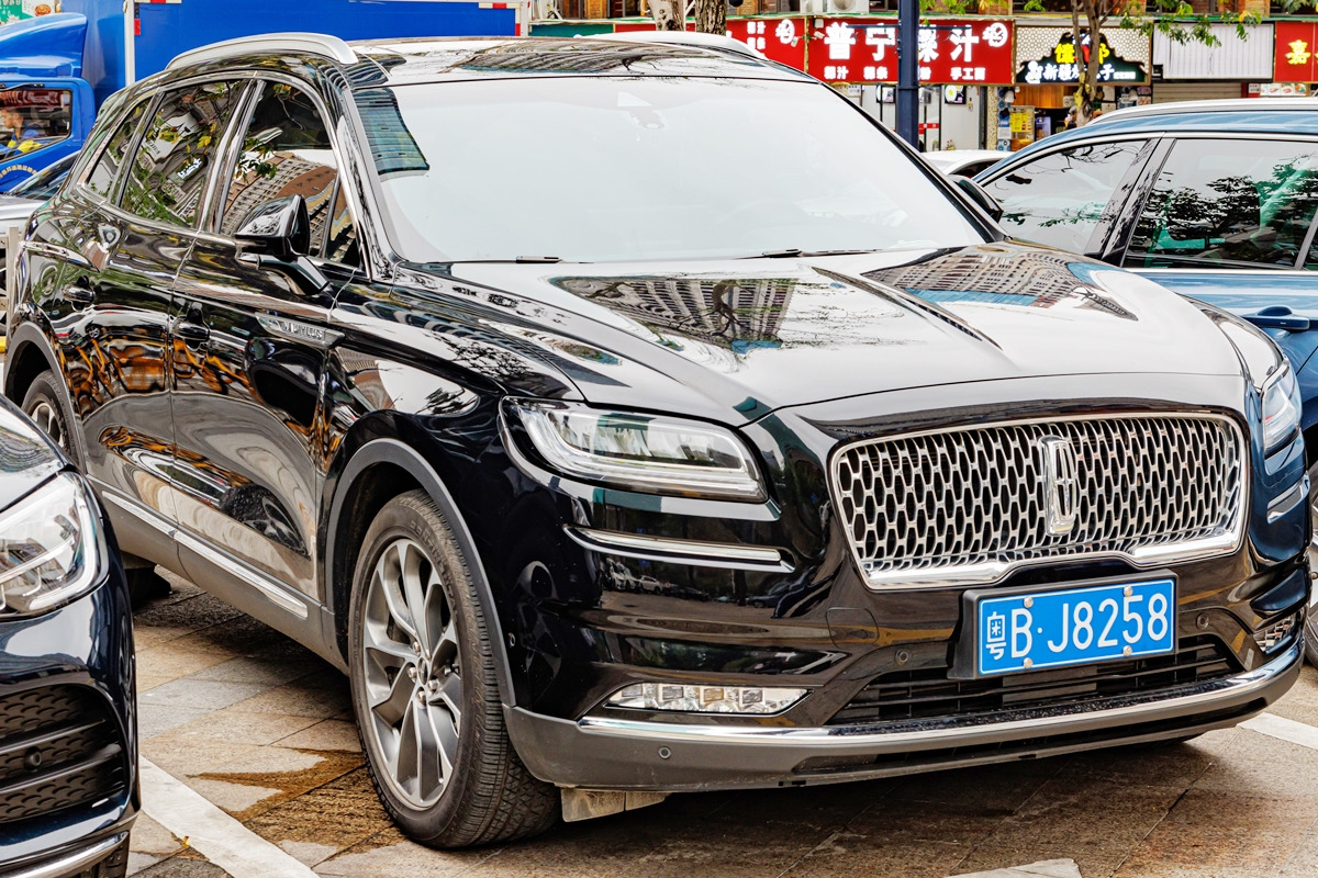 4_중국에서 포착된 링컨 노틸러스 2세대_'Wikipedia'.jpg