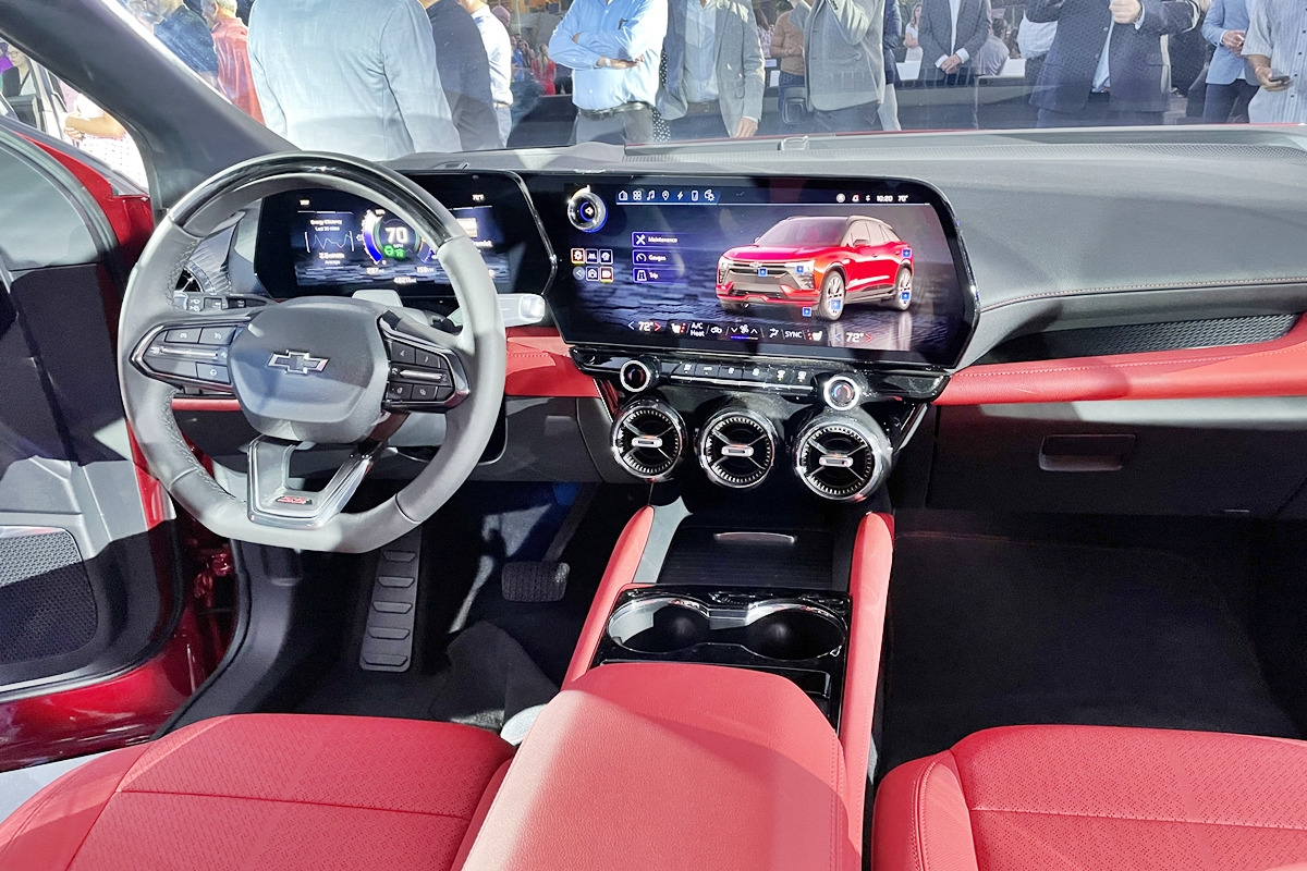 2_쉐보레 블레이저 EV 인테리어_The Globe and Mail.jpg