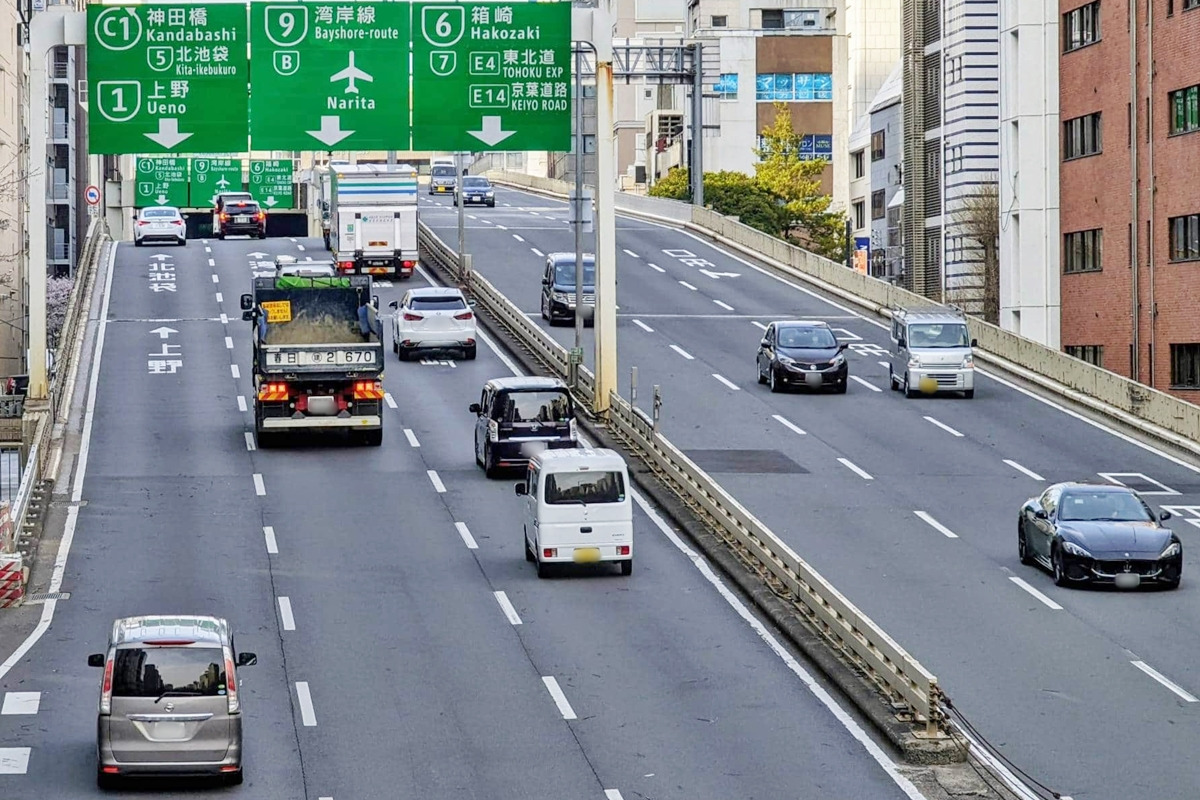 1_일본 도로 풍경_Japan Cheapo.jpg