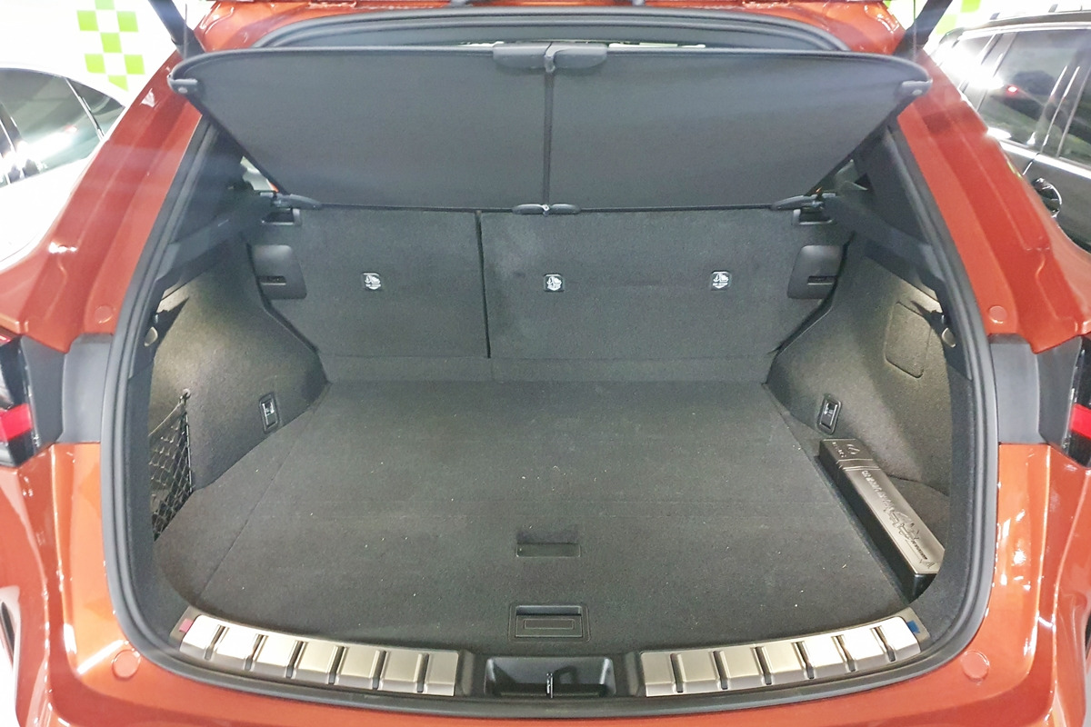 8_렉서스 NX 450h F 스포츠 트렁크.jpg