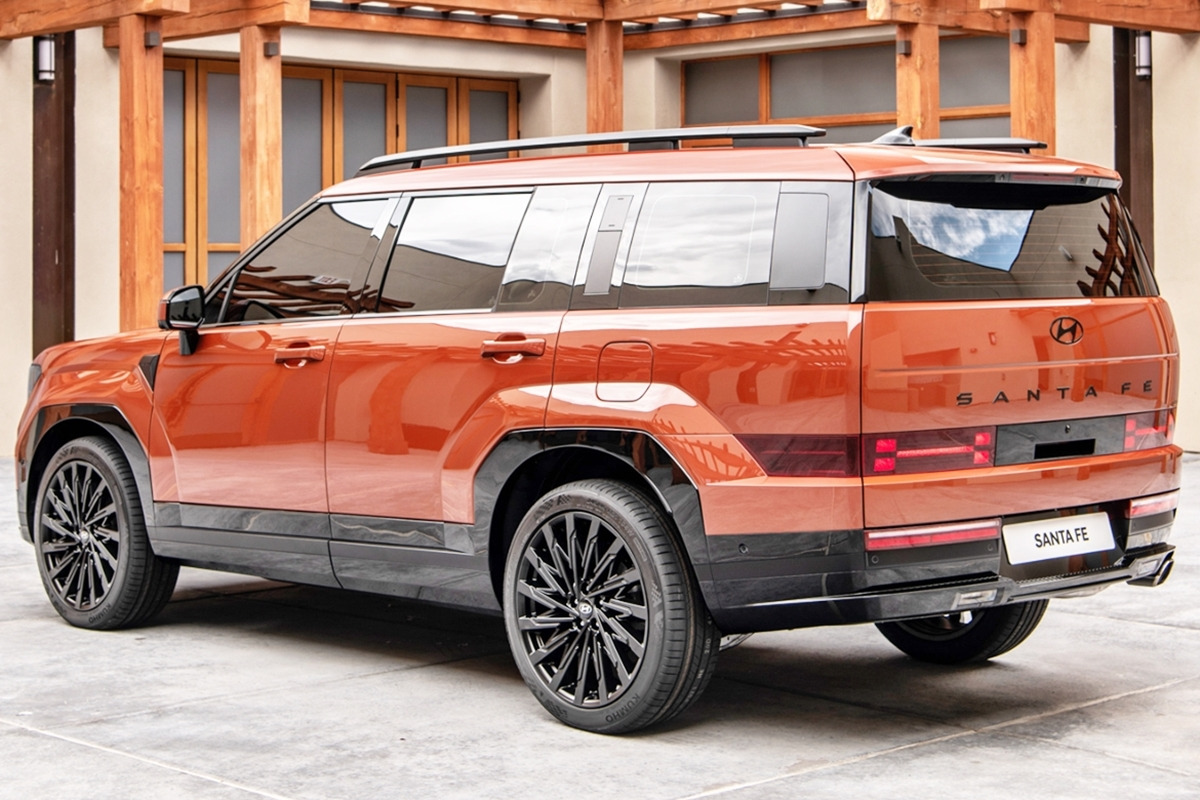 싼타페-하이브리드-6.jpg