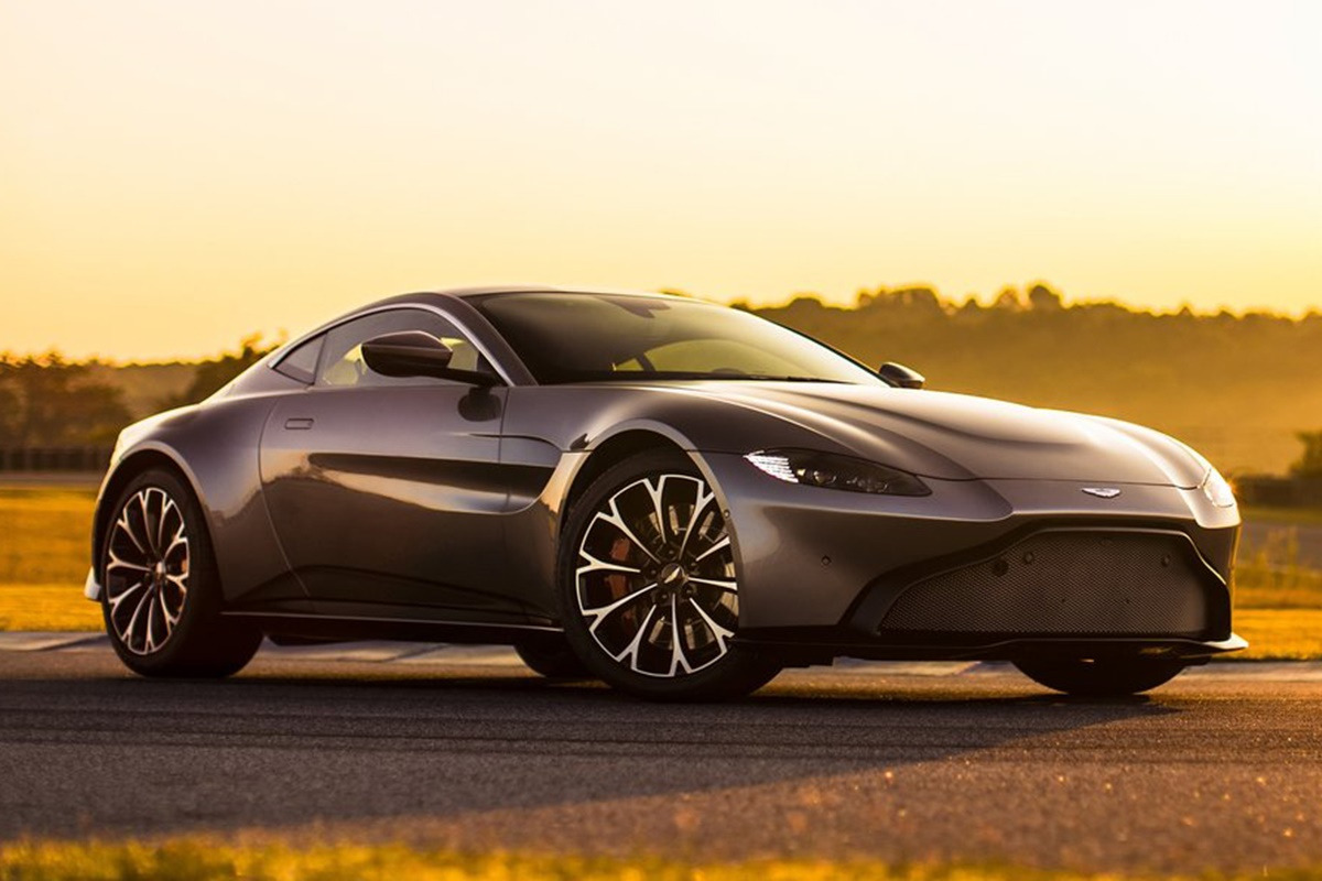 aston-martin-2.jpg