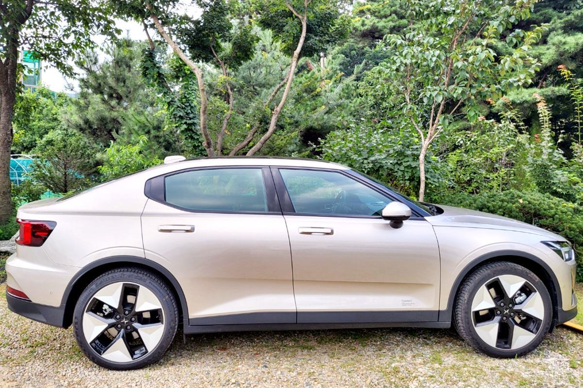 폴스타 폴스타2 헤럴드 경제.jpg