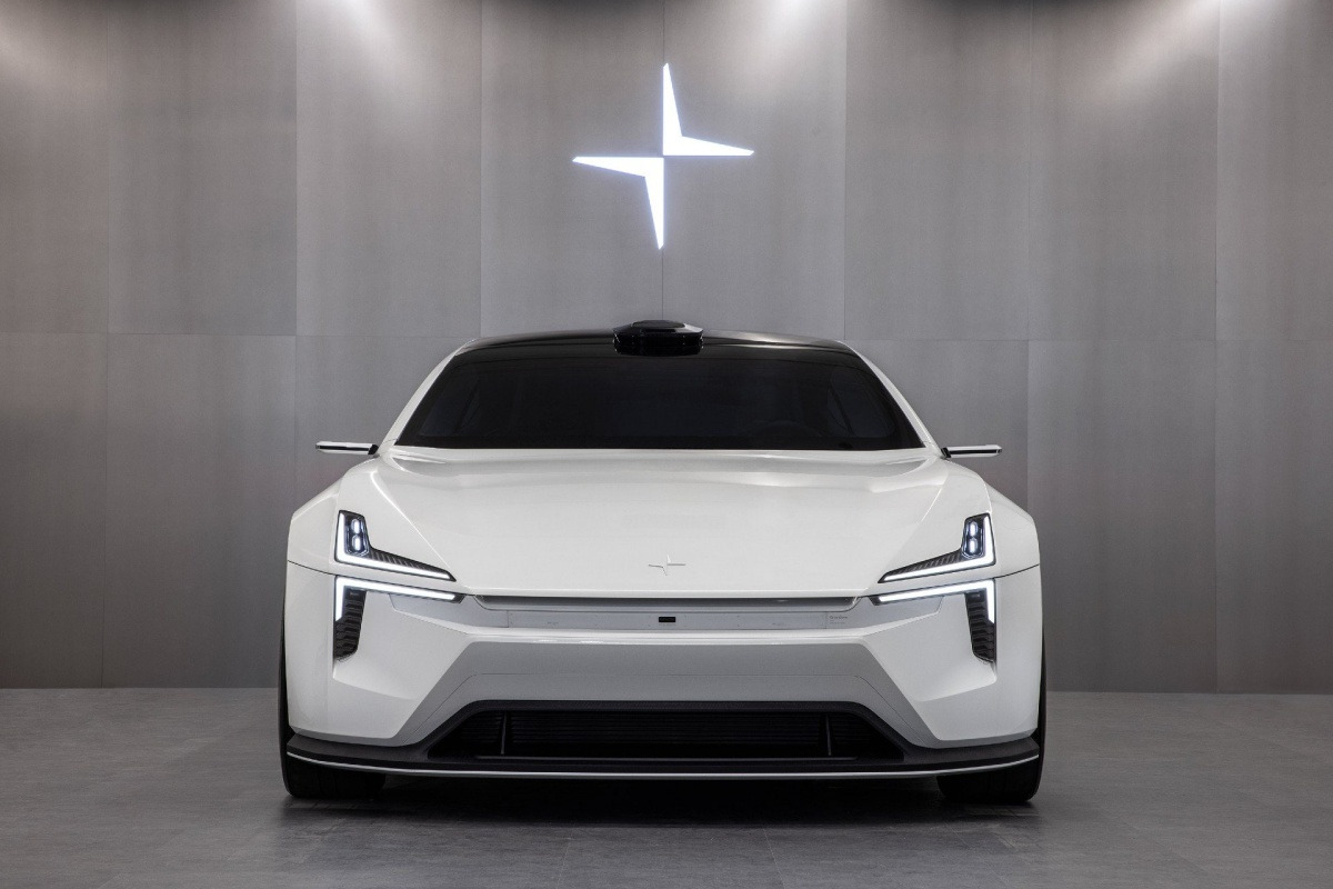 볼보와 지리 합작 전기차 회사인 폴스타.jpg