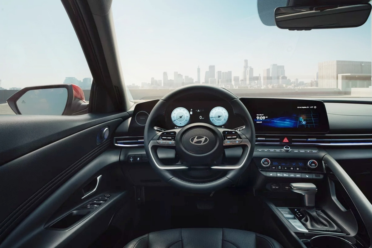 hyundai-inside.jpg
