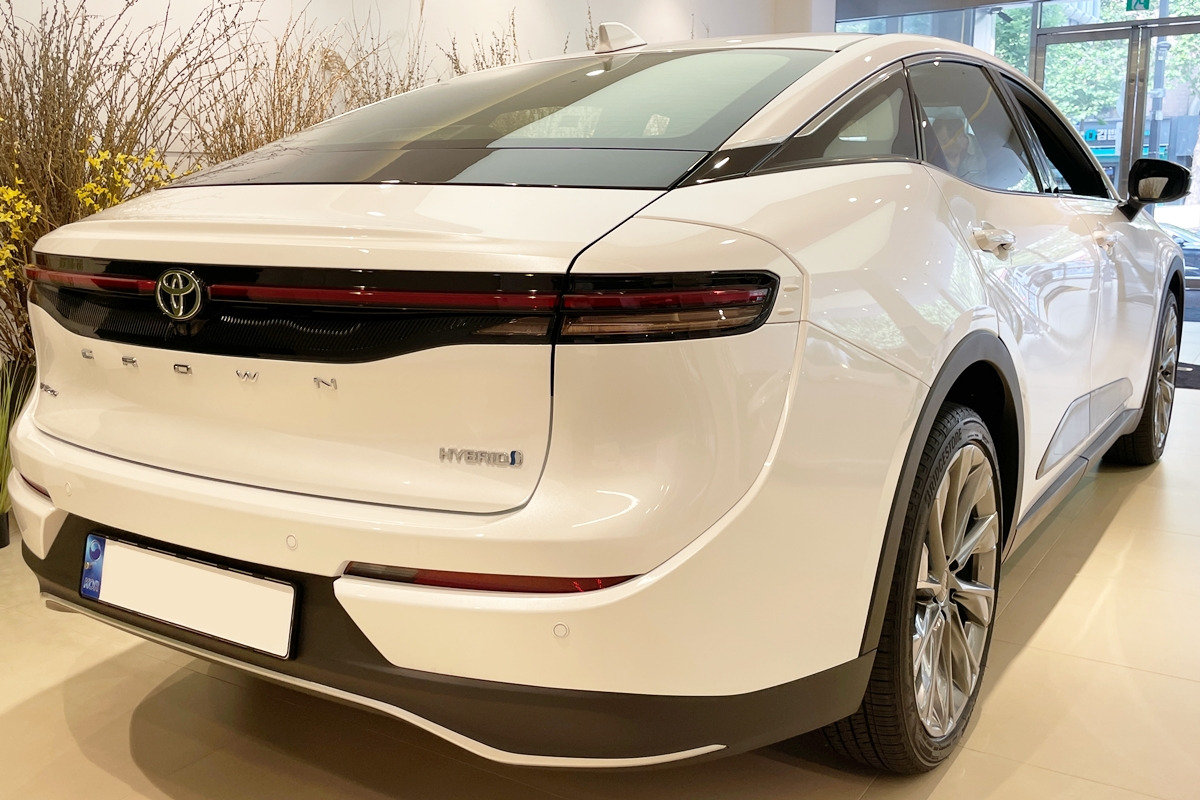 9_토요타 크라운.jpg