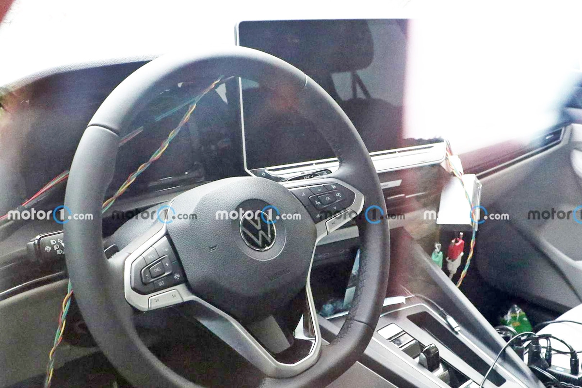 4_폭스바겐 골프 페이스리프트 스티어링 휠_Motor 1.jpg