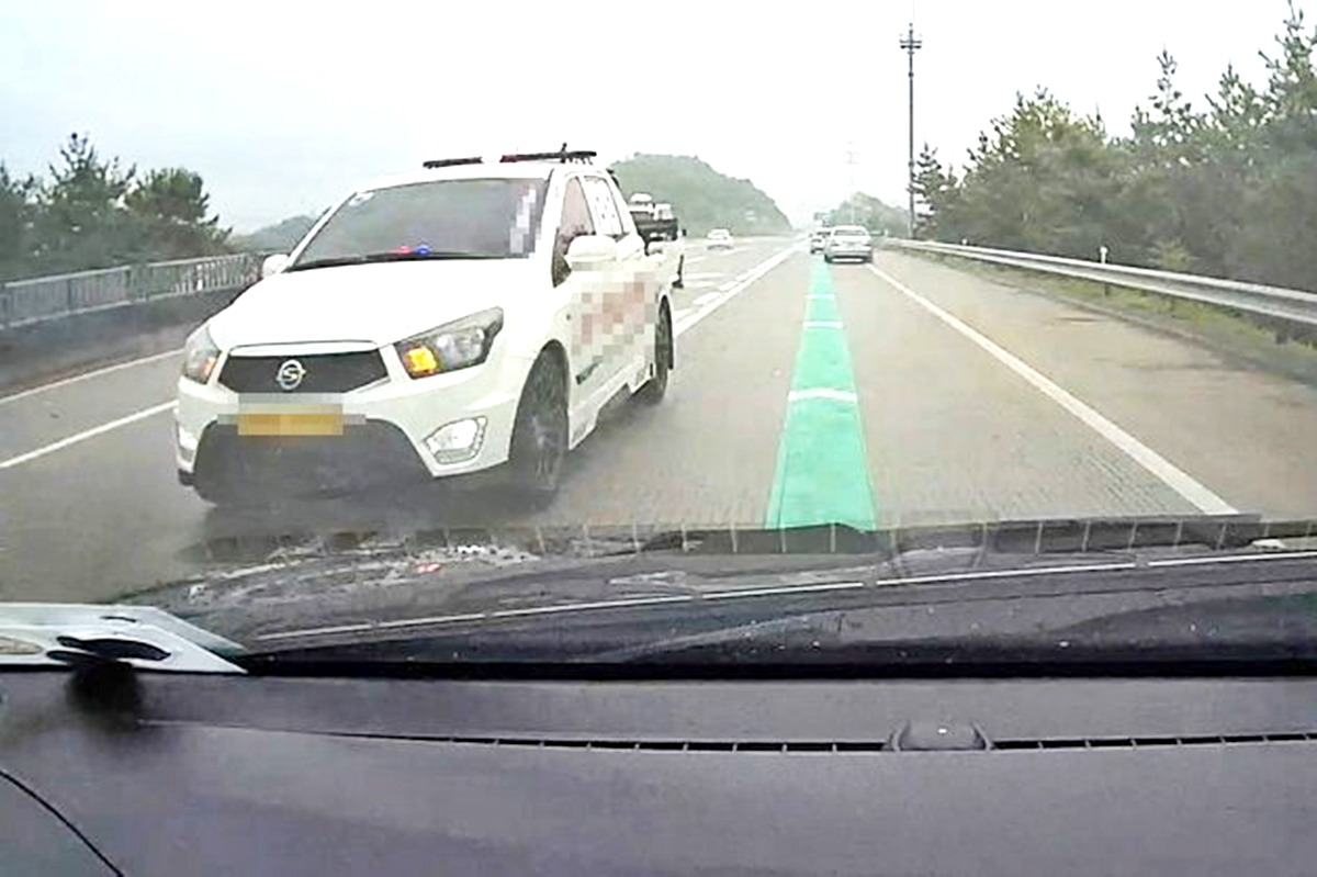 4-1 렉카 역주행 보배.jpg