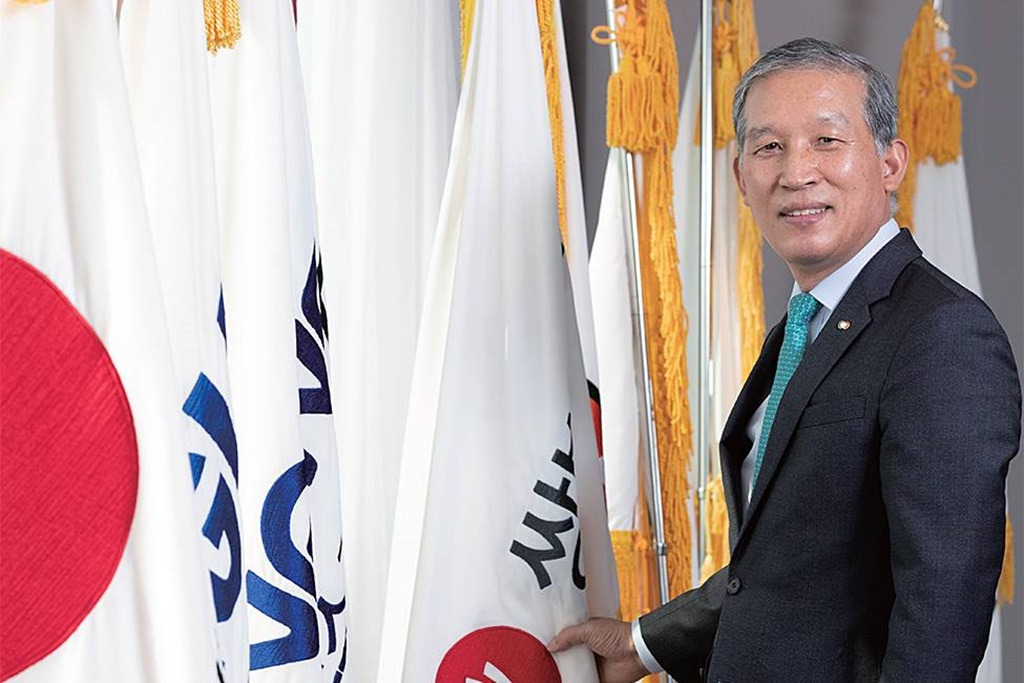 10-3 월간중앙.jpg