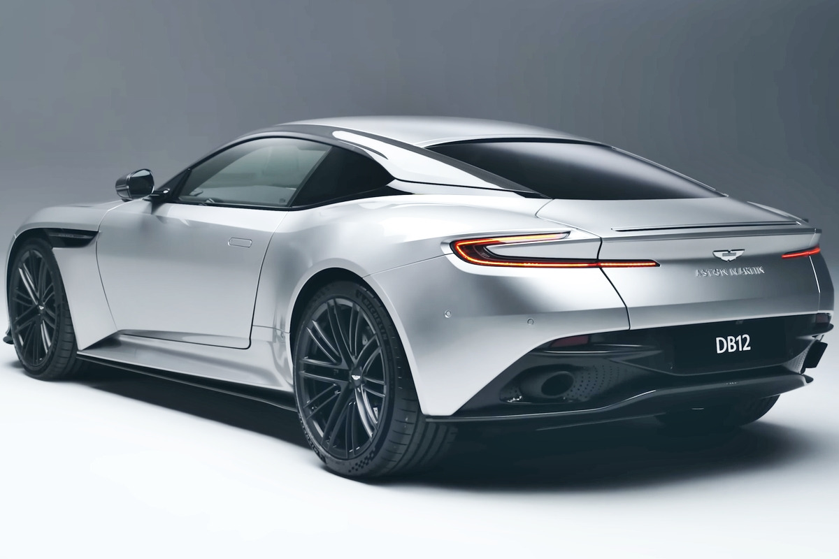 6_애스턴마틴 DB12_유튜브 채널 'Mr JWW'.jpg