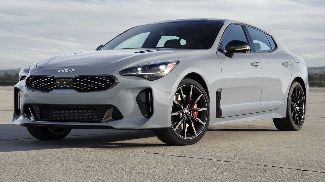 2022-kia-stinger-scorpion-special-edition-front-corner.jpg
