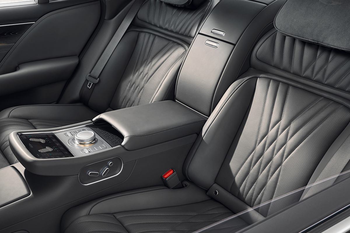 제네시스 G90 뒷좌석 마사지 시트.jpg