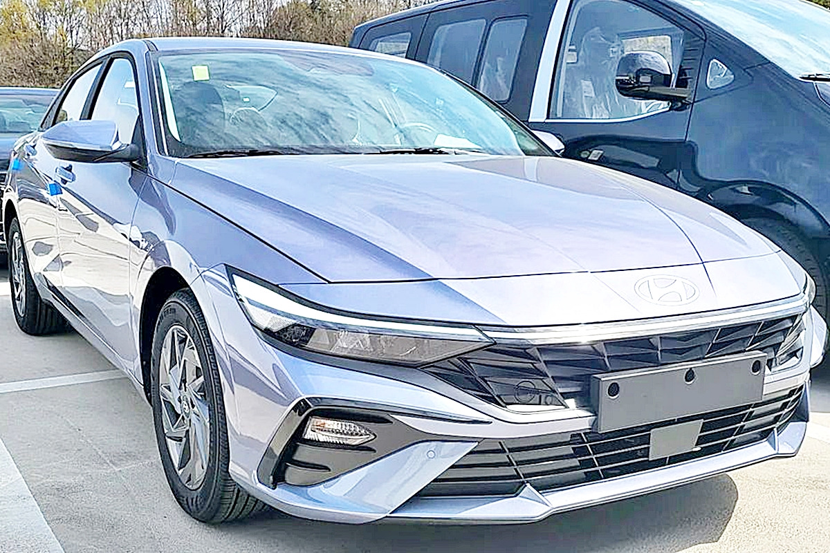 0_현대 아반떼.jpg