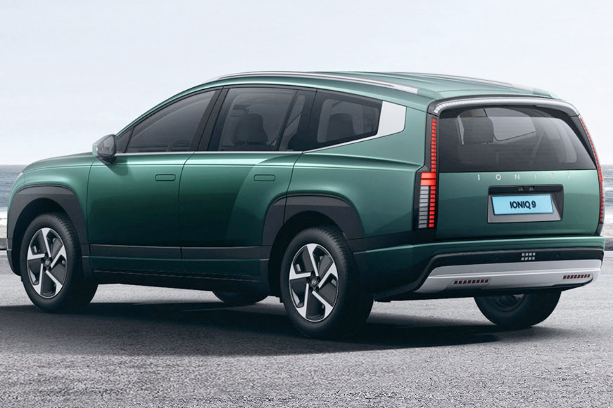 ioniq9-behind.jpg