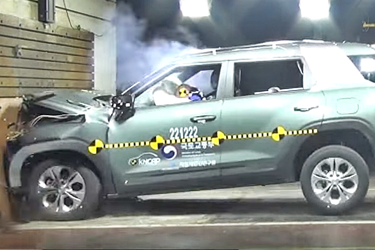 0_쌍용 토레스 신차안전도평가_유튜브 'koreancap'.jpg