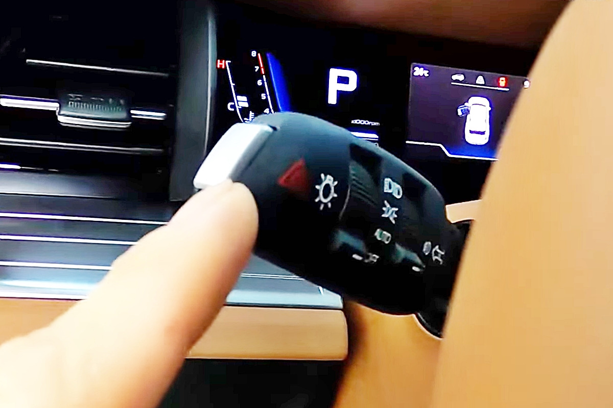 1_쌍용 토레스 땡큐 비상등.jpg