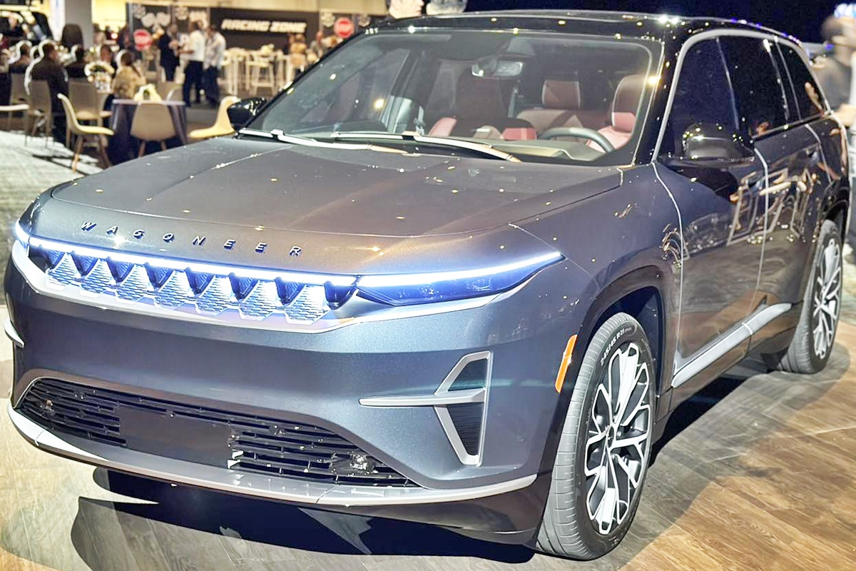 6_지프 왜고니어 S_Autoevolution.jpg