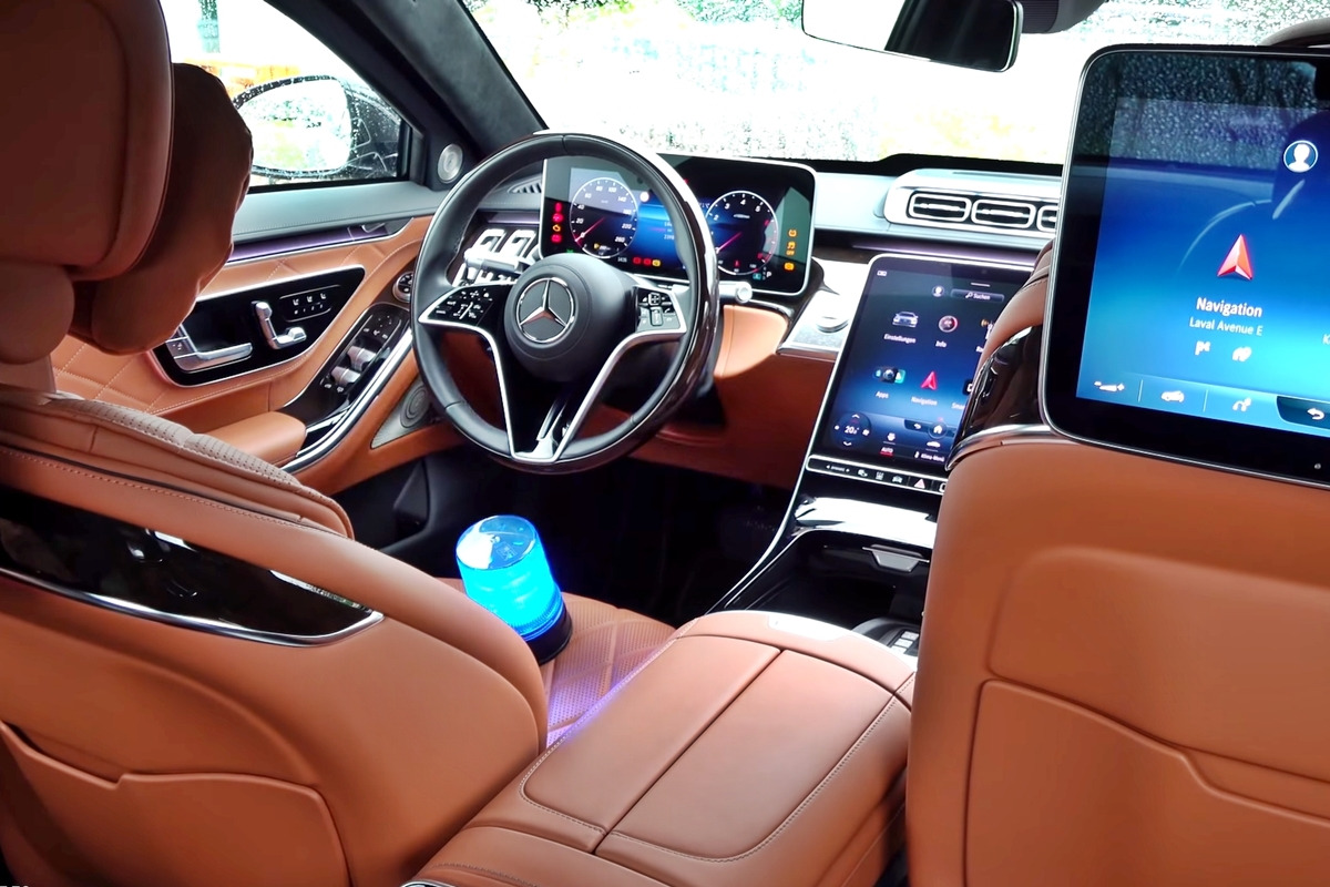 6_메르세데스-벤츠 S680 가드 인테리어_유튜브 채널 'MercBenzKing'.jpg