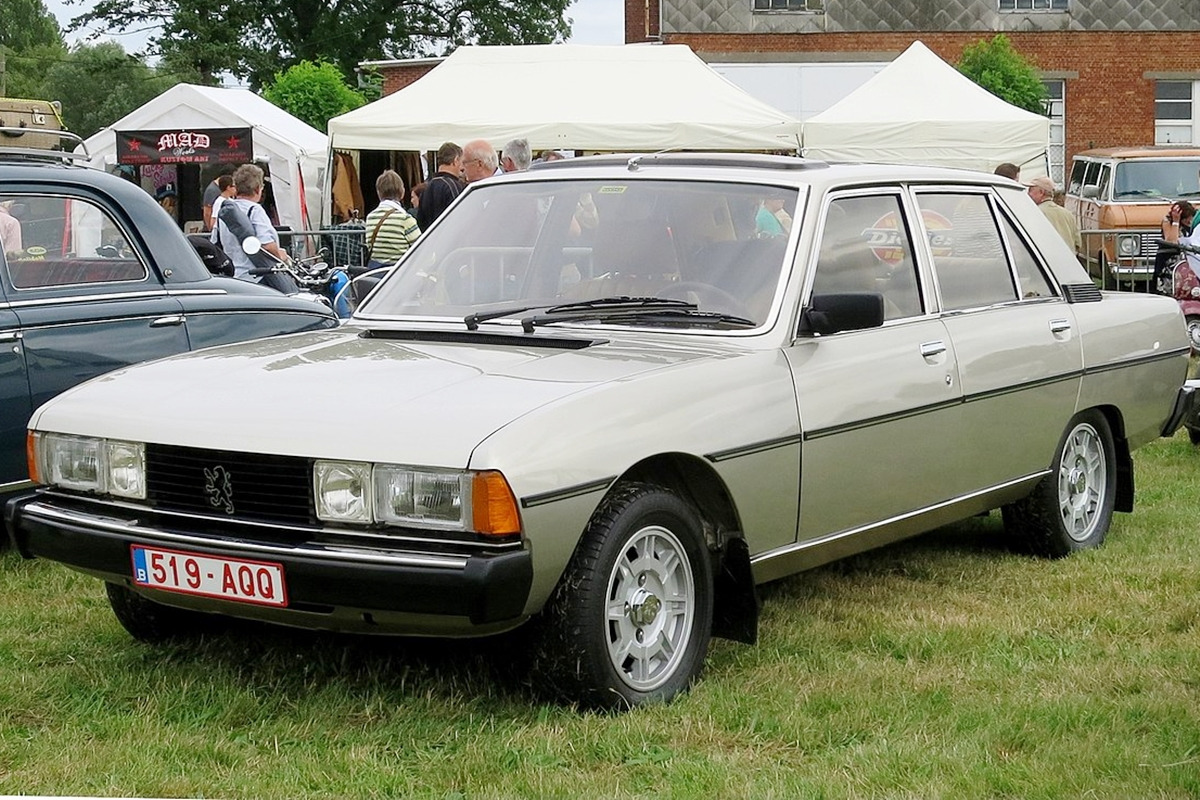 1_푸조 604_Wikipedia.jpg