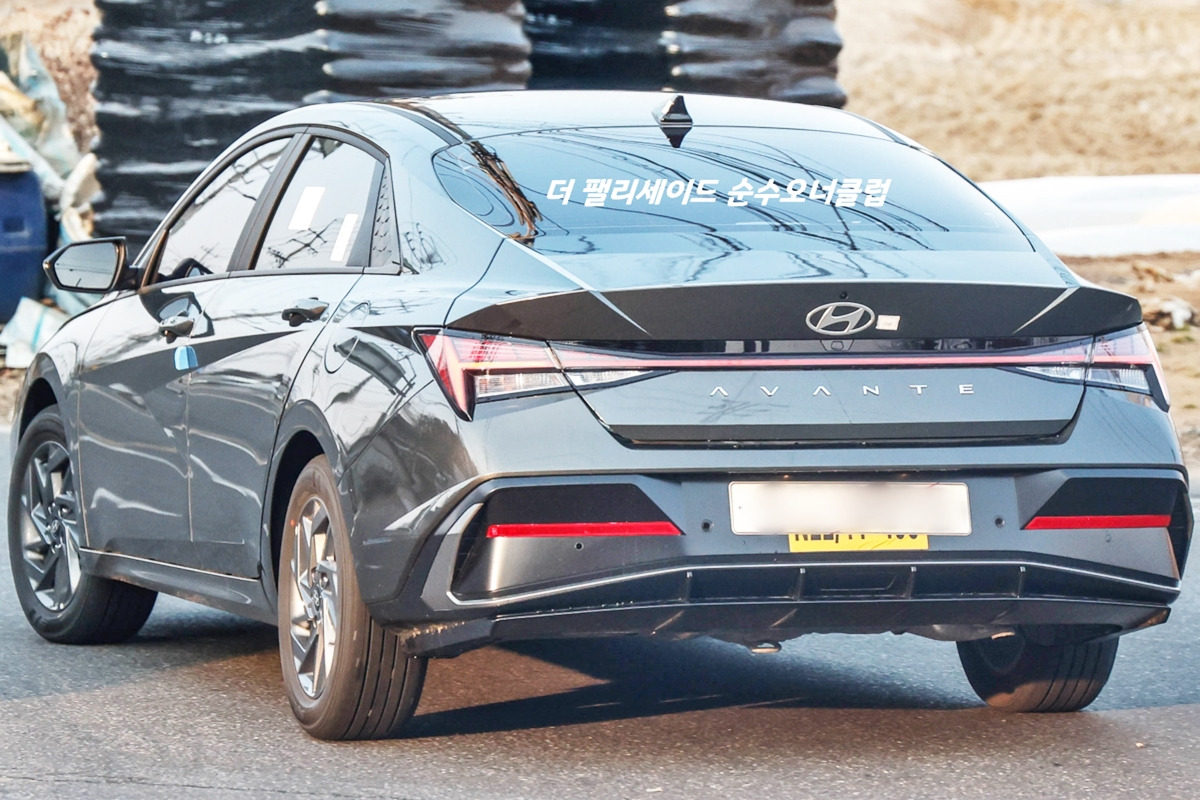 6_현대 아반떼 하이브리드_더 팰리세이드 순수오너클럽.jpg