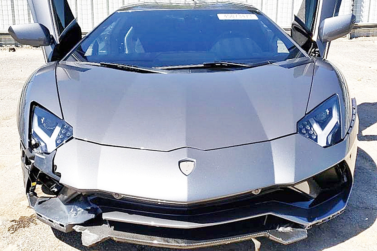 0_람보르기니 아벤타도르 얼티메 전손 매물_'Copart'_2.jpg