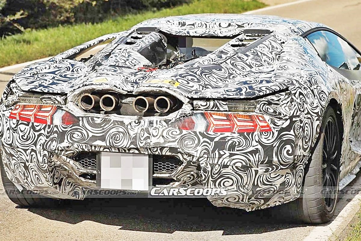 아벤타도르 후속 스파이샷.jpg