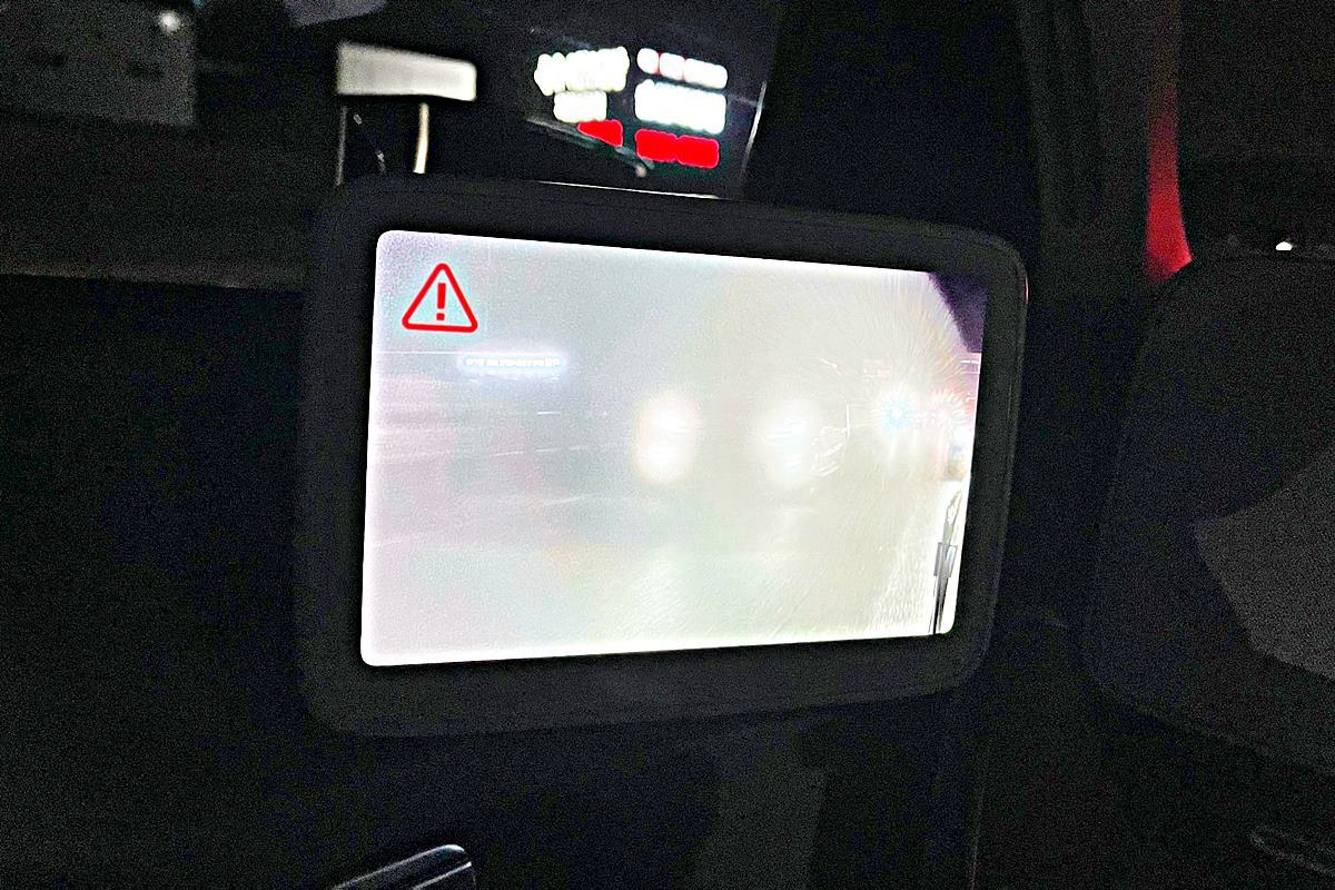 서리로 인해 시야 확보가 어려운 상황 네이버 카페 아이오닉 맴버스.jpg