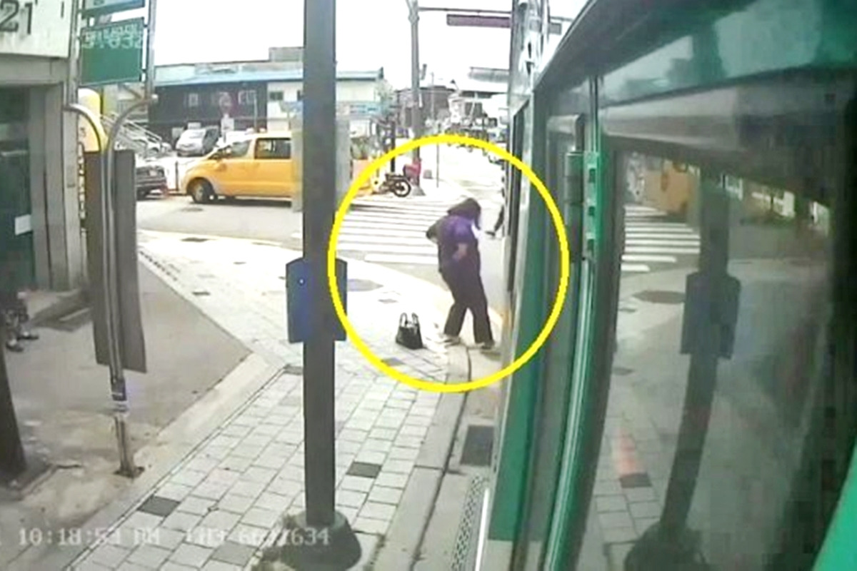 4-1 동아일보.jpg