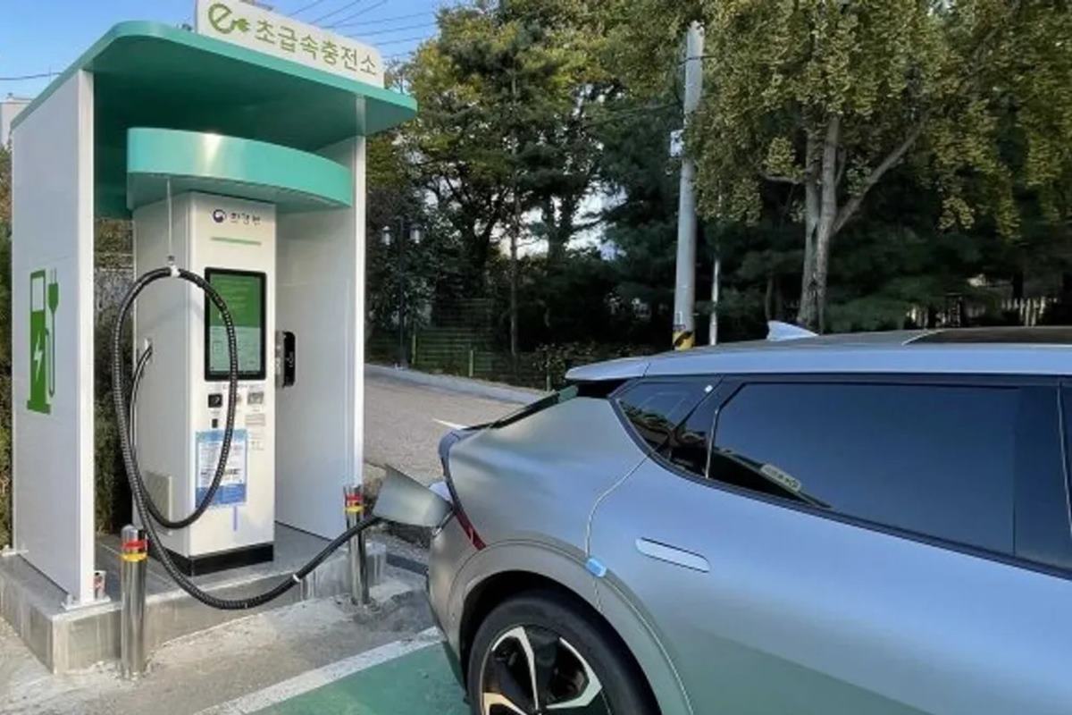 전기차 충전소.jpg