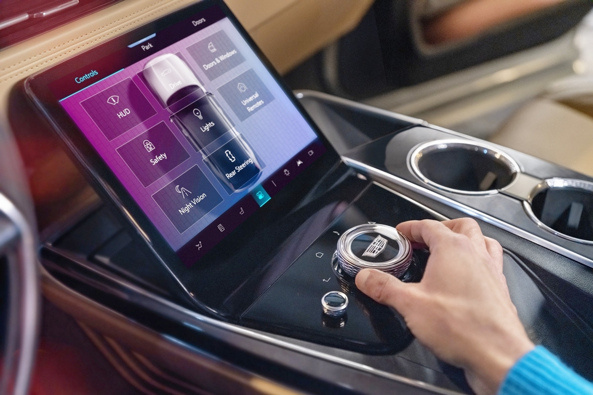 4_캐딜락 에스컬레이드 IQ 인테리어.jpg