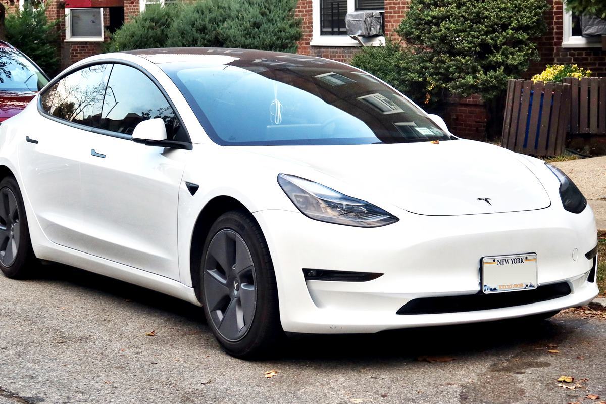 테슬라 모델3 위키피디아.jpg