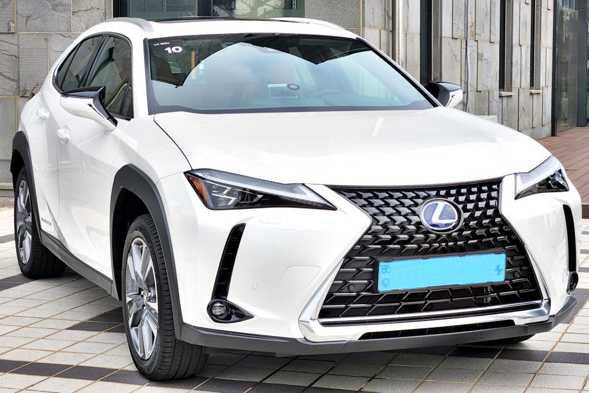 렉서스 UX300e 헤럴드경제.jpg